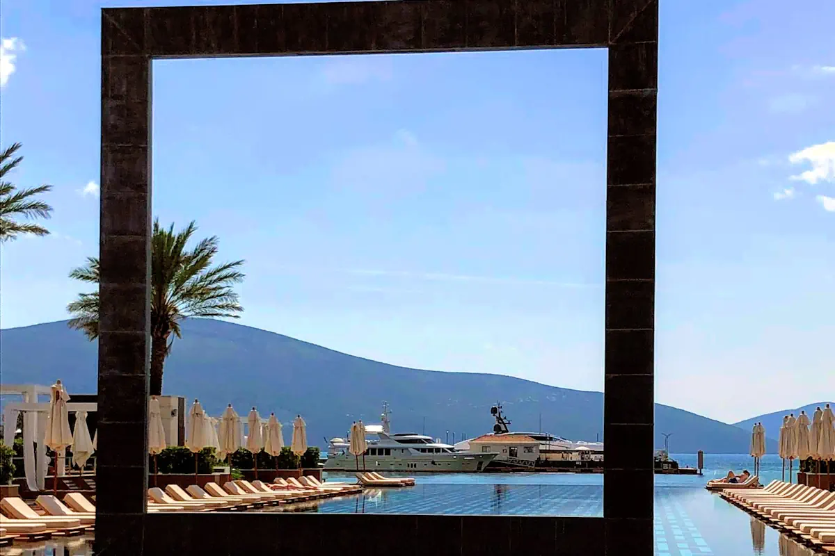 AURA Beach Club Infinity Pool Porto Montenegro