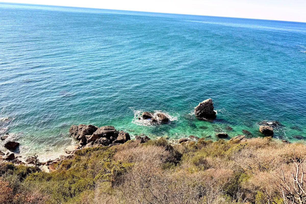 Snorkelling grounds south of Drobni Pijesak Beach