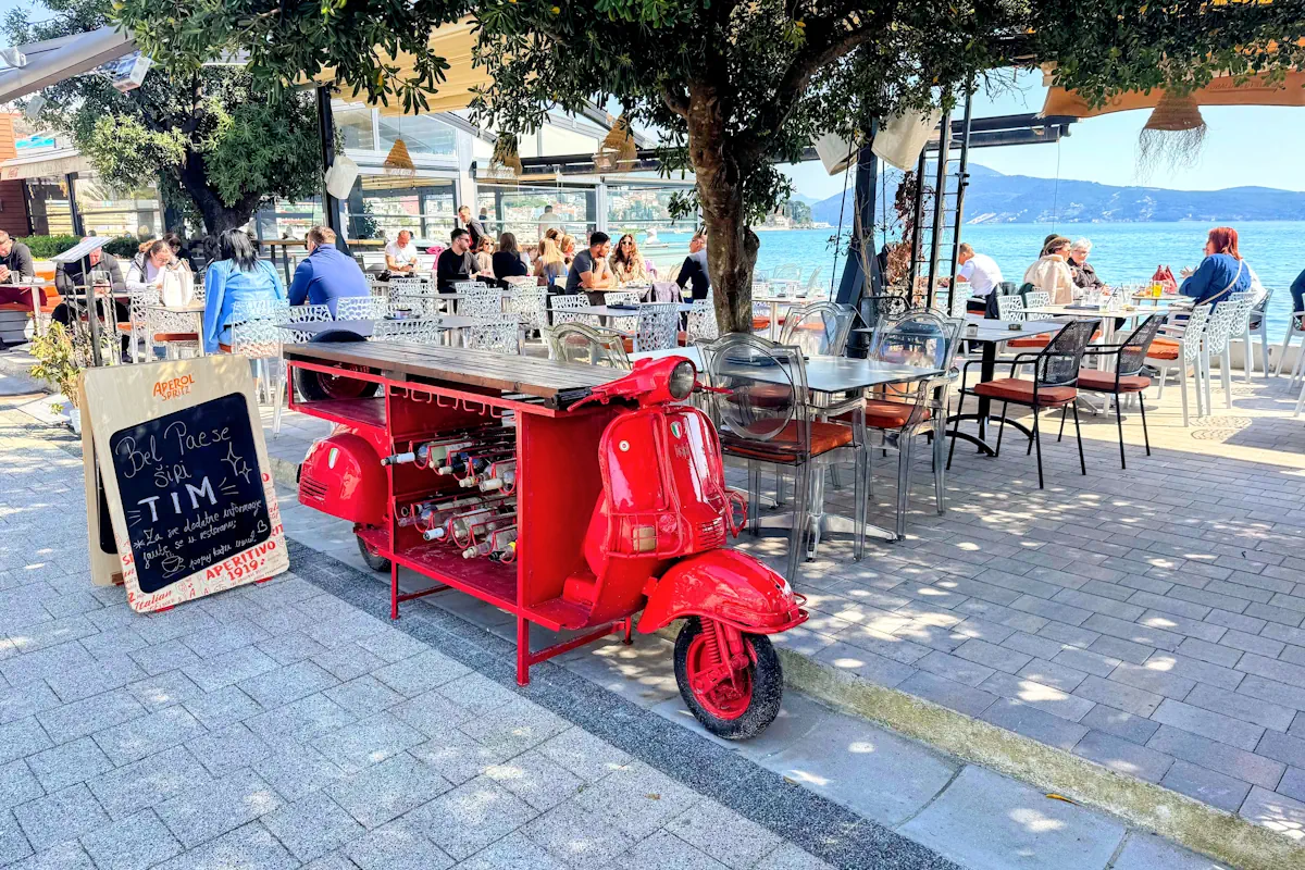 A waterfront restaurant and cafe in Igalo near Herceg Novi