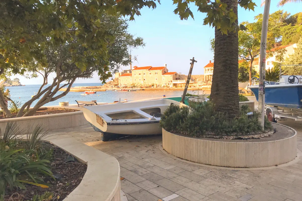 The red limestone cliffs surrounding the Kastel fortress in Petrovac
