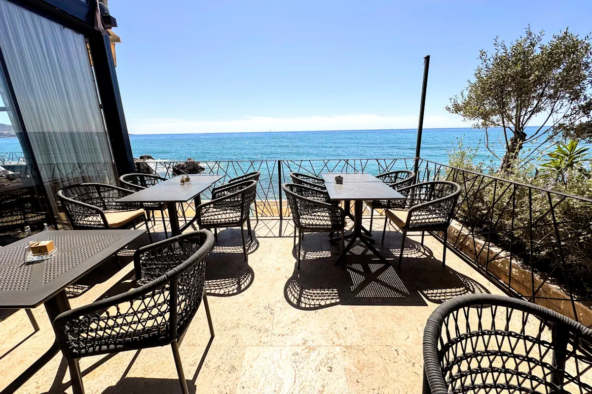 Pino Del Mar Restaurant Šušanj Waterfront
