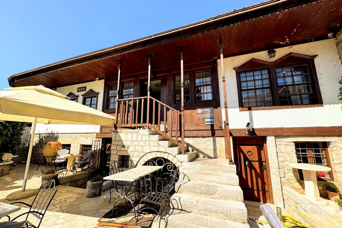 Traditional exterior of Konoba Lanterna in Podgorica