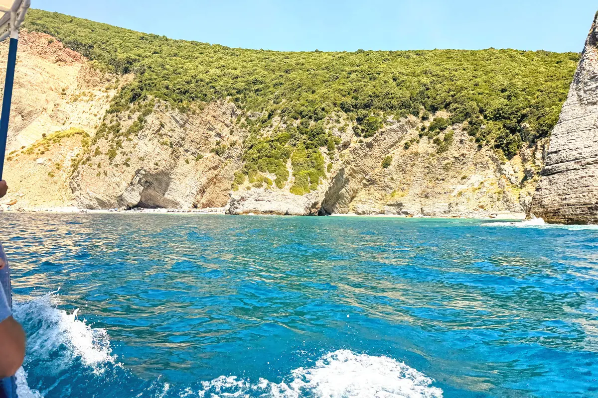 The wild and rugged coastline of Seagull Beach near Canj