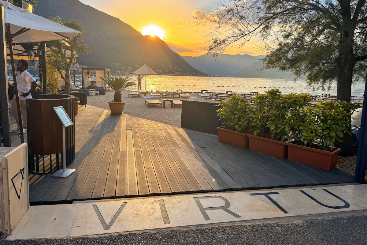 Virtu Beach Club Dobrota Kotor
