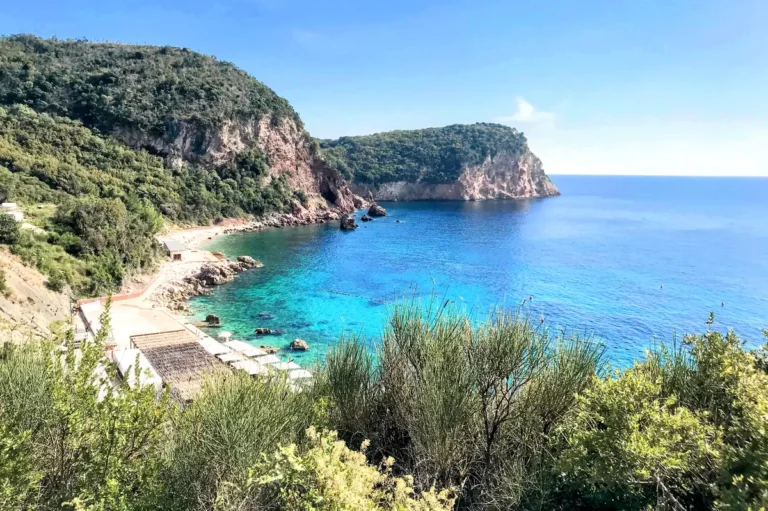 Crvena Glavica Galija Beach Club, Budva Riviera