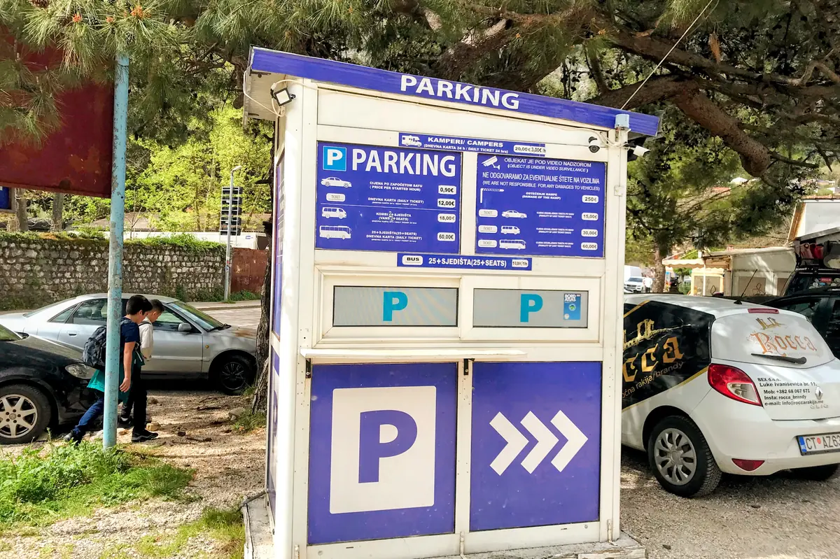 Parking Booth in Kotor, Hourly and Daily Parking